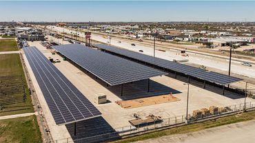 Bãi giữ xe trung tâm thương mại Nowzone