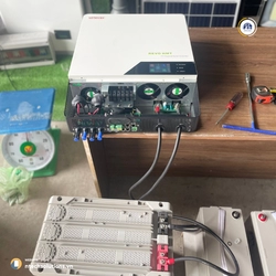 Biến tần hòa lưới bám tải, độc lập, Hybrid  SOROTEC  HMT 11 KW - CT Ngoài